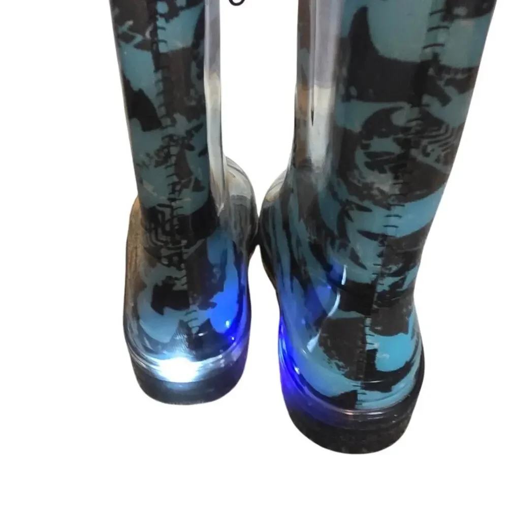 Members Mark Shark Light-Up Rain Boots, NWT, Size 7/8